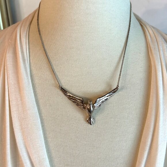 Fossil Brand Silver Tone Bird in Flight Necklace Signed - Picture 1 of 8